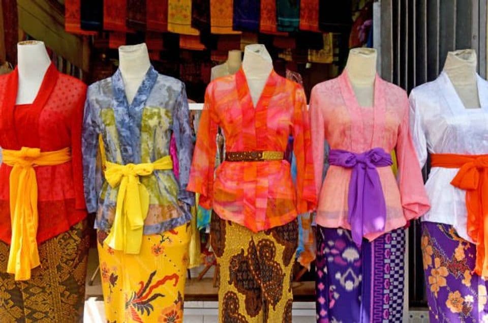 5 Cara Mudah Memulai Bisnis Fashion Kebaya Wisuda