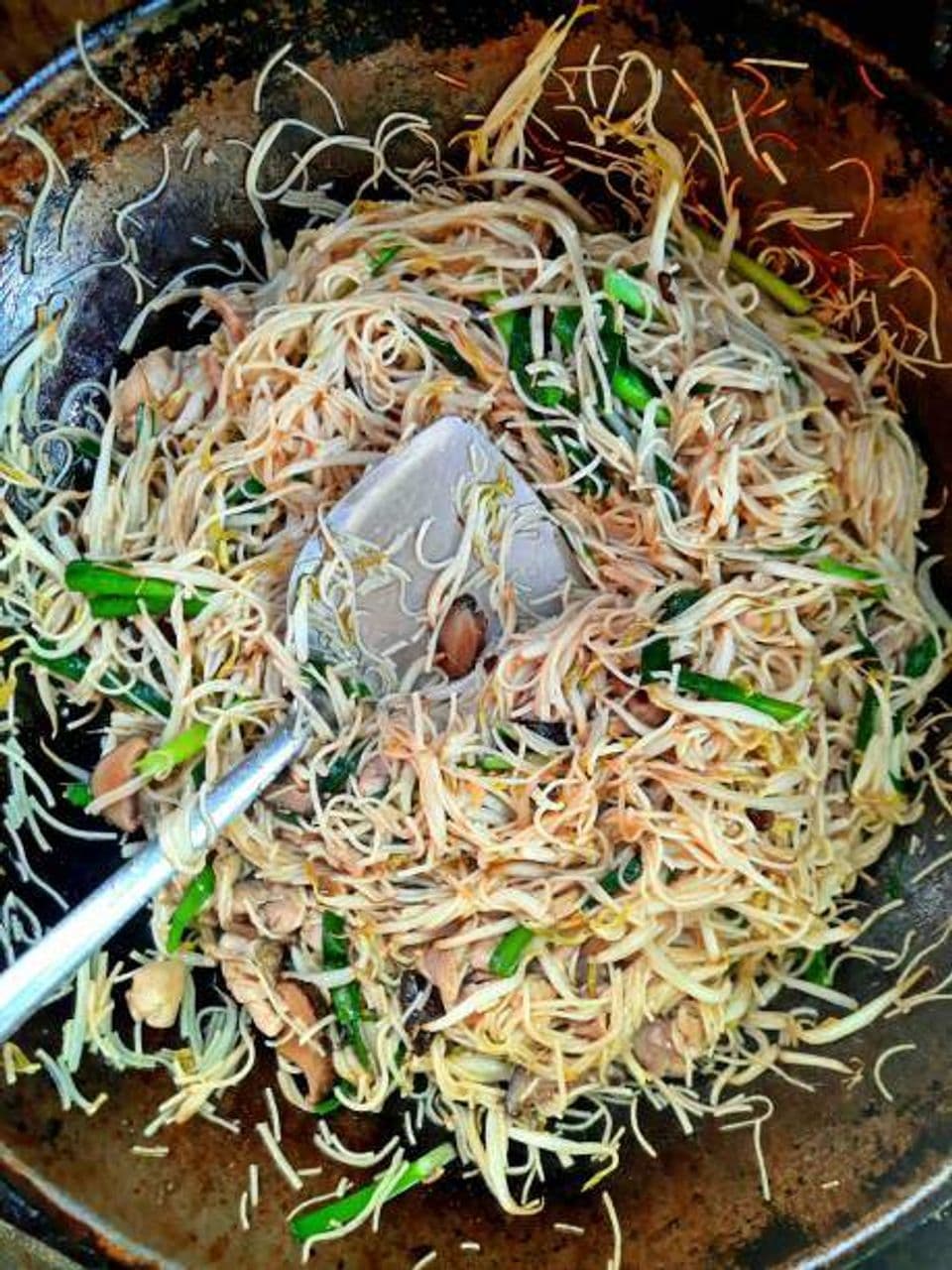 5 Tips Memasak Bihun agar Tidak Lengket di Penggorengan