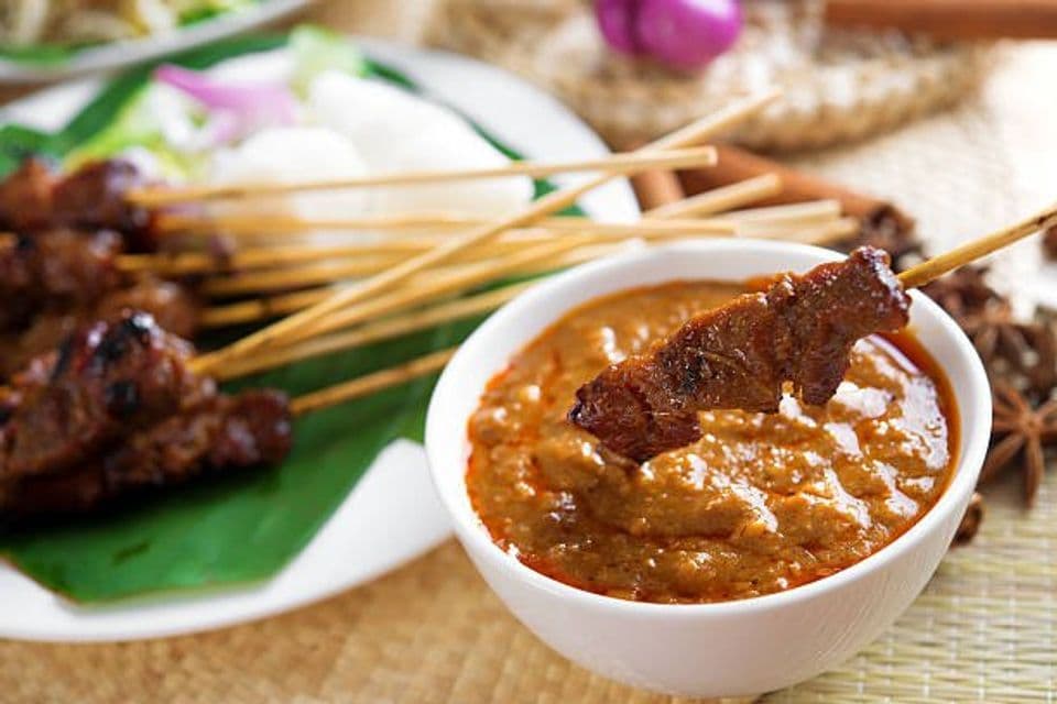 Resep Membuat Bumbu Kacang Sate yang Pedas dan Nikmat